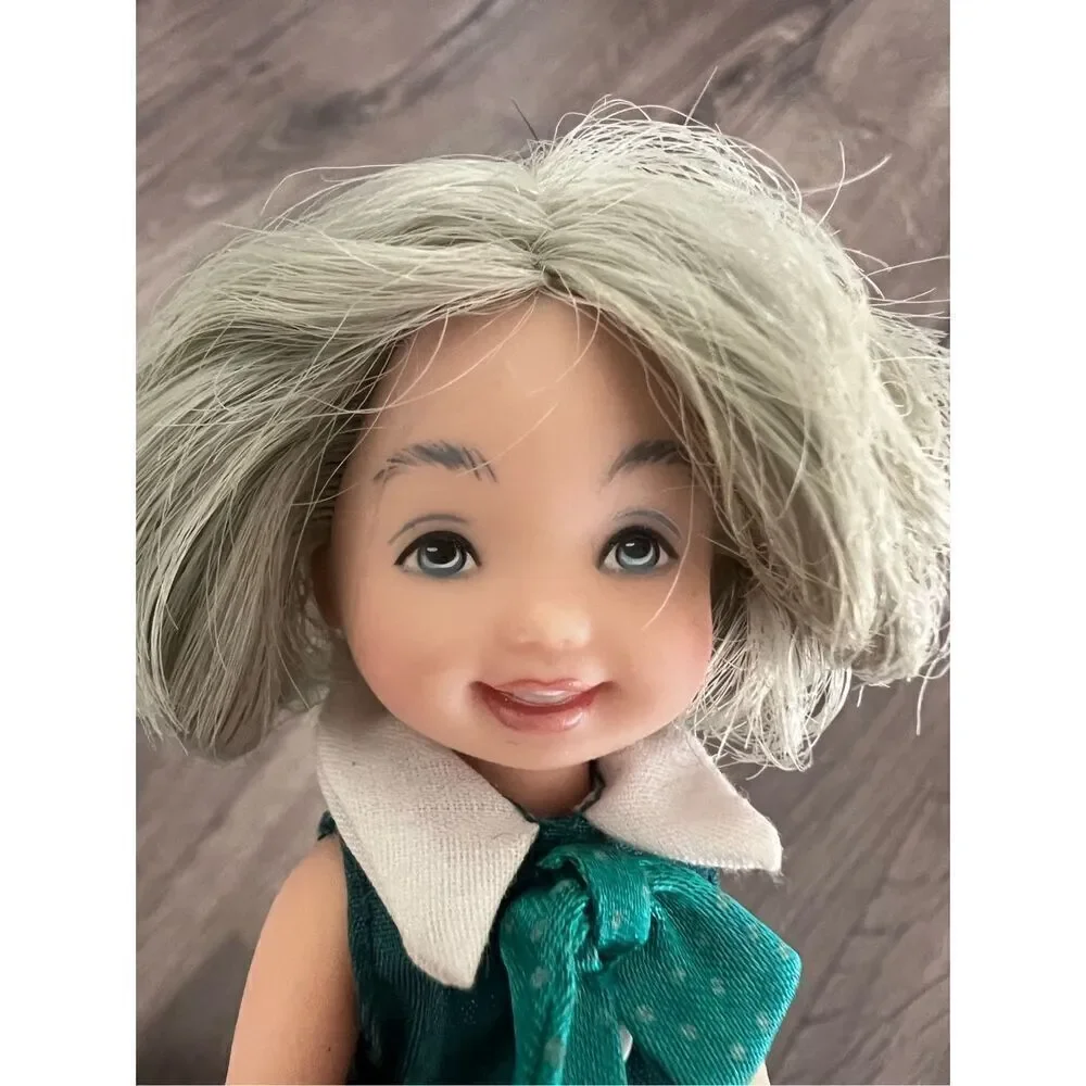 Barbie  Vintage Toys Alice in Wonderland Doll top In Green  4” 1994